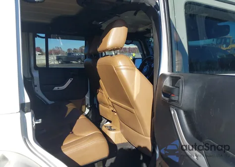 2013 Jeep Wrangler Unlimited Sahara из США, поврежденный, VIN 1C4BJWEG5DL554444